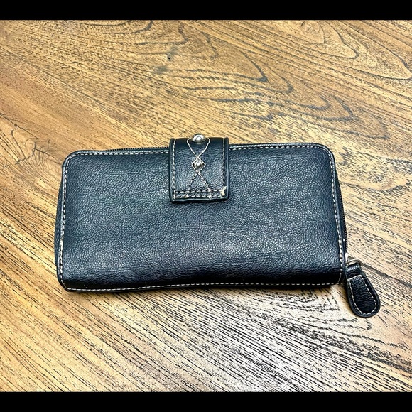 Black Faux Leather Wallet - Picture 9 of 10